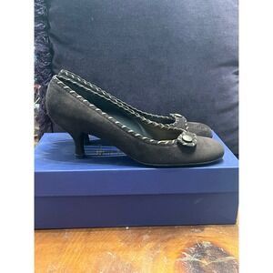Stuart Weitzman Whippy Cola Suede Brass Mordore Whipstitch Kitten Heel Pumps 8SS